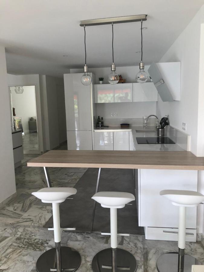 Martinez- Family 100m2 Apartment Cannes
